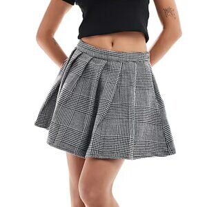 NWT Vans nina plaid mini skirt